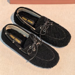 Женские меховые мокасины Miu Miu черные 2026