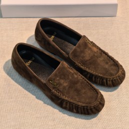 Женские замшевые лоферы Saint Laurent коричневые 2026
