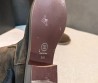 Женские замшевые сапоги Chanel коричневые с цепочкой 2026