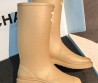 Женские резиновые сапоги Chanel бежевые 2026