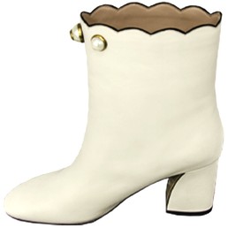 Женские кожаные полусапоги Gucci белые украшены жемчугом