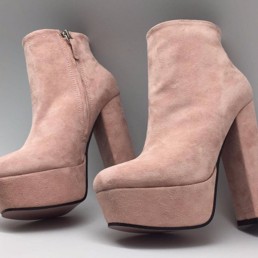 Женские замшевые ботильоны Gucci розовые