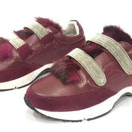 Женские летние замшевые кроссовки Brunello Cucinelli бордовые с отделкой из меха