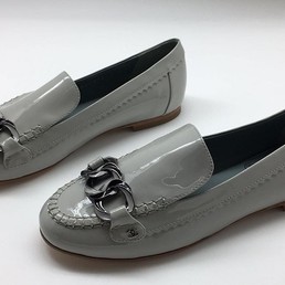 Женские кожаные лакированные лоферы Chanel Cruise