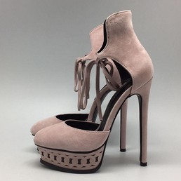 Женские замшевые туфли на платформе и высоком каблуке Casadei бежевые