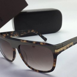 Женские солнцезащитные очки Louis Vuitton коричневые