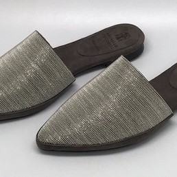 Женские замшевые мюли Brunello Cucinelli светло-серые с украшением