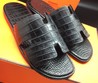 Мужские летние шлепанцы из кожи крокодила Hermes чёрные