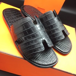 Мужские летние шлепанцы из кожи крокодила Hermes чёрные