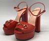Женские кожаные лаковые босоножки Gucci красные на высоком каблуке