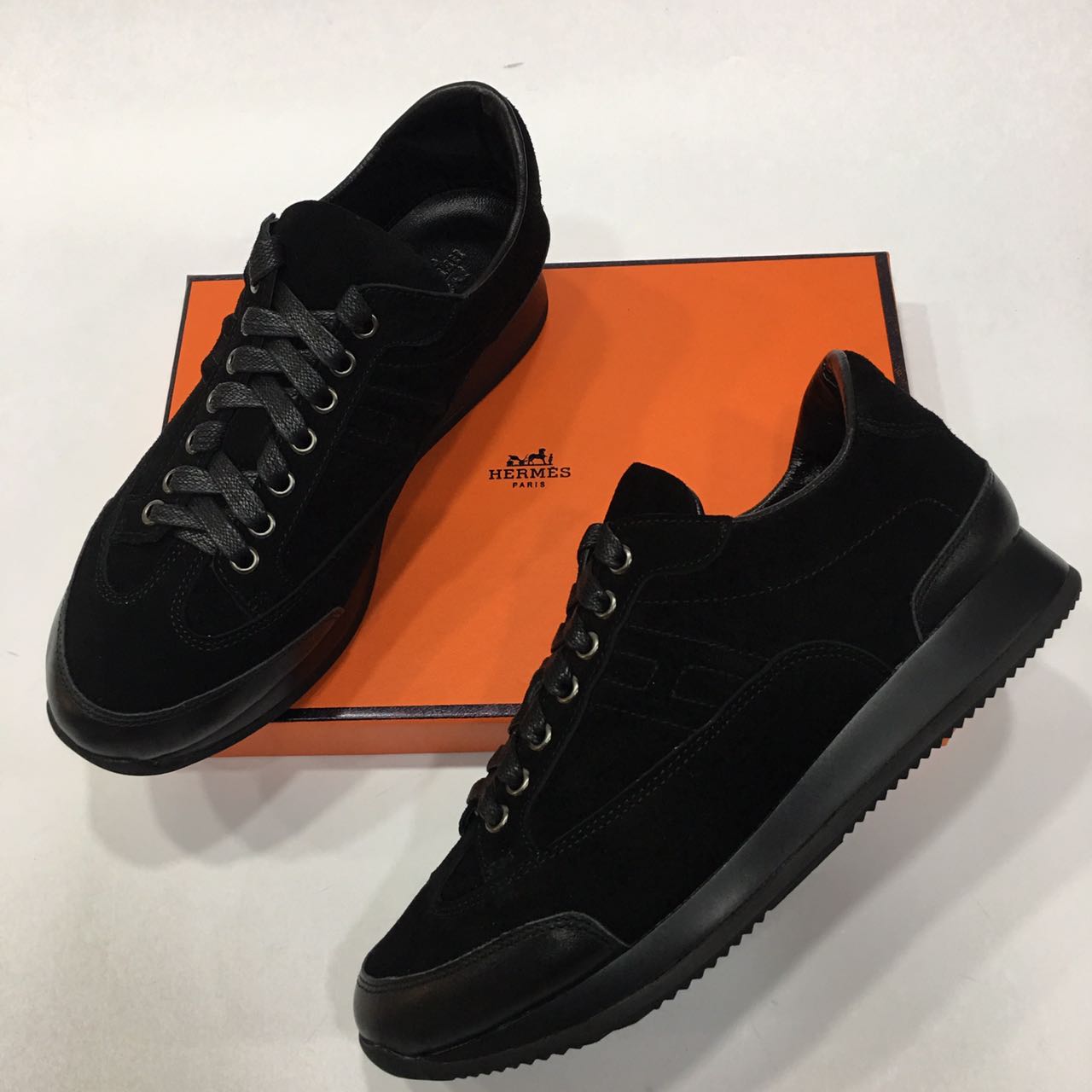Женские замшевые кроссовки Hermes Sneakers черные