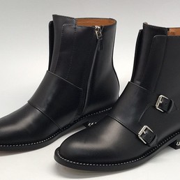 Женские кожаные полусапоги осенние Givenchy черные