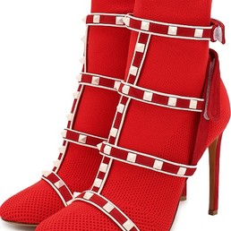 Женские текстильные ботильоны Valentino Free Rockstud Bodytech красные на шпильке