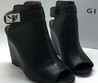 Женские кожаные летние ботильоны Givenchy черные