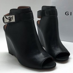 Женские кожаные летние ботильоны Givenchy черные