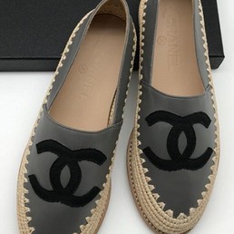 Женские кожаные эспадрильи Chanel Cruise серые