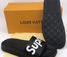 Мужские шлепанцы Louis Vuitton Supreme черные