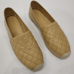 Женские эспадрильи Chanel кожаные бежевые