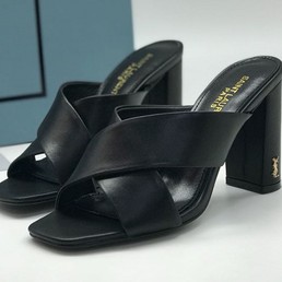 Сабо Yves Saint Laurent черные