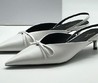 Женские туфли Balenciaga белые с ремешком на пятке