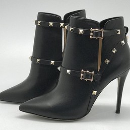 Ботильоны Valentino Rockstud черные