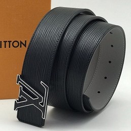 Кожаный ремень Louis Vuitton с лого