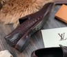 Мужские лоферы из кожи крокодила Louis Vuitton коричневые