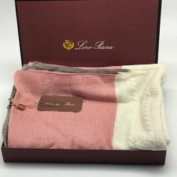 Шарф кашемировый Loro Piana розовый