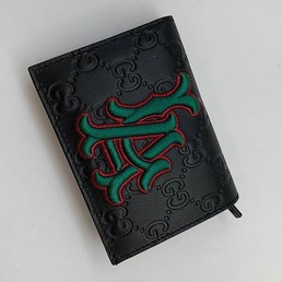 Черный кошелек Gucci LA