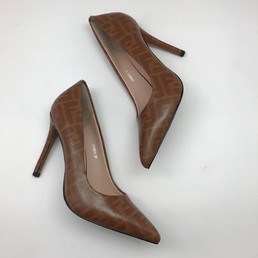 Кожаные коричневые туфли Fendi