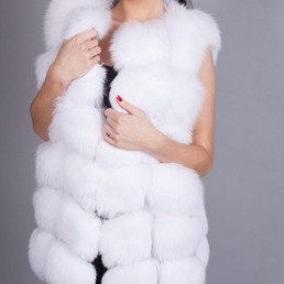 Меховой жилет из песца 70 см (Белый)