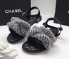 Женские сандалии Chanel черные с белым