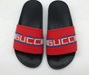 Красные шлепки Gucci резиновые