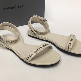 Женские сандалии Balenciaga бежевые