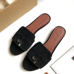 Шлепки замшевые Loro Piana черные