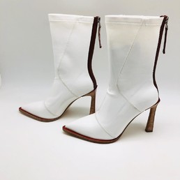 Кожаные женские полусапоги Fendi белые