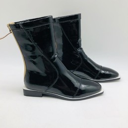 Кожаные черные полусапоги Fendi