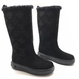 Женские зимние сапоги Louis Vuitton черные