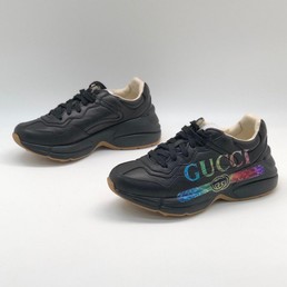 Женские кроссовки Gucci Rhyton с принтом черные