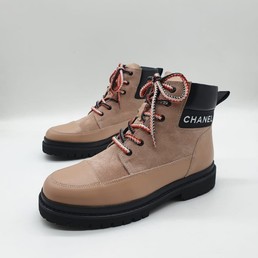 Женские кожаные ботинки Chanel коричневые