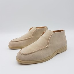 Замшевые женские лоферы Loro Piana бежевые