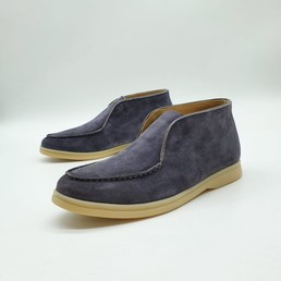 Замшевые женские лоферы Loro Piana серые