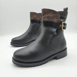 Кожаные зимние сапоги Louis Vuitton черные