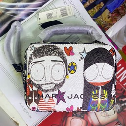 Женская кожаная сумка Marc Jacobs фиолетовая