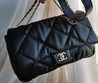 Кожаная сумка Chanel черная 30х18