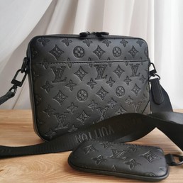 Мужская сумка Louis Vuitton черная