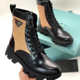 Зимние женские ботинки Prada бежевый