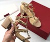 Женские сандалии Valentino Rockstud бежевые