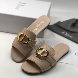 Женские кожаные шлепанцы Christian Dior бежевые