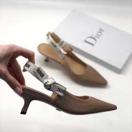 Женские туфли Christian Dior нюдовые с открытой пяткой